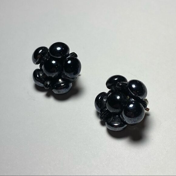 Vintage Jewelry - Black Onyx like Cluster Earrings